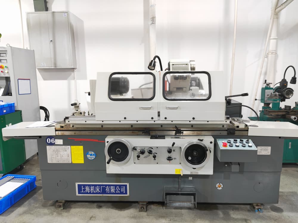 External cylindrical grinding machine